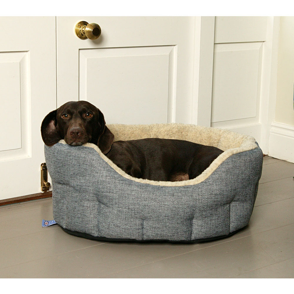 Pets & Leisure Premium Heavy Duty Basketweave Bed with Fleece Lining SOFT3TWEEDFL on www.dogsdogsdogs.co.uk