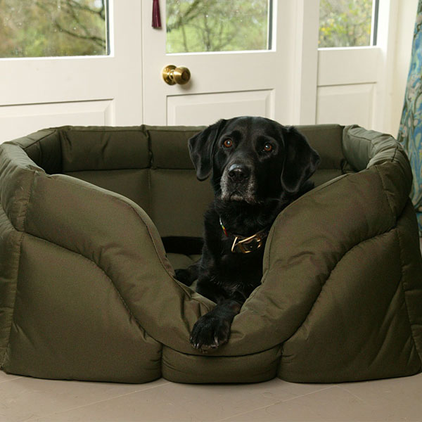 Country Dog Heavy Duty Rectangular Dog Bed RWSOFTMG on www.dogsdogsdogs.co.uk