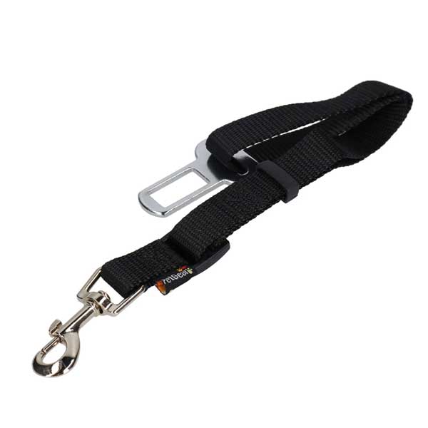 Petgear Universal Seat Belt Adapter  on www.dogsdogsdogs.co.uk